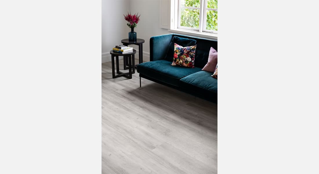 Residential Flooring - Vinyl Tile and Plank, Momentum, Snow Oak