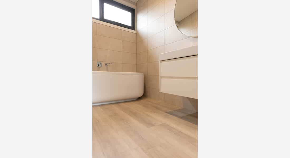 Residential Flooring - Hybrid Flooring, Summerville, Paronella Oak